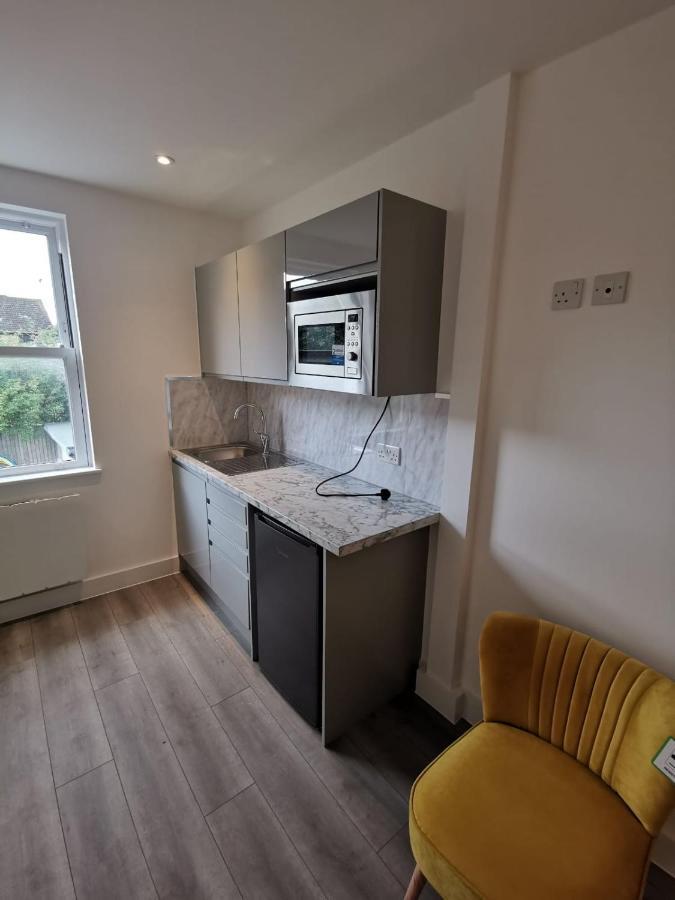 Seafront Suites - Close To Beach, Train Station & Southend Airport Southend-on-Sea Exterior photo