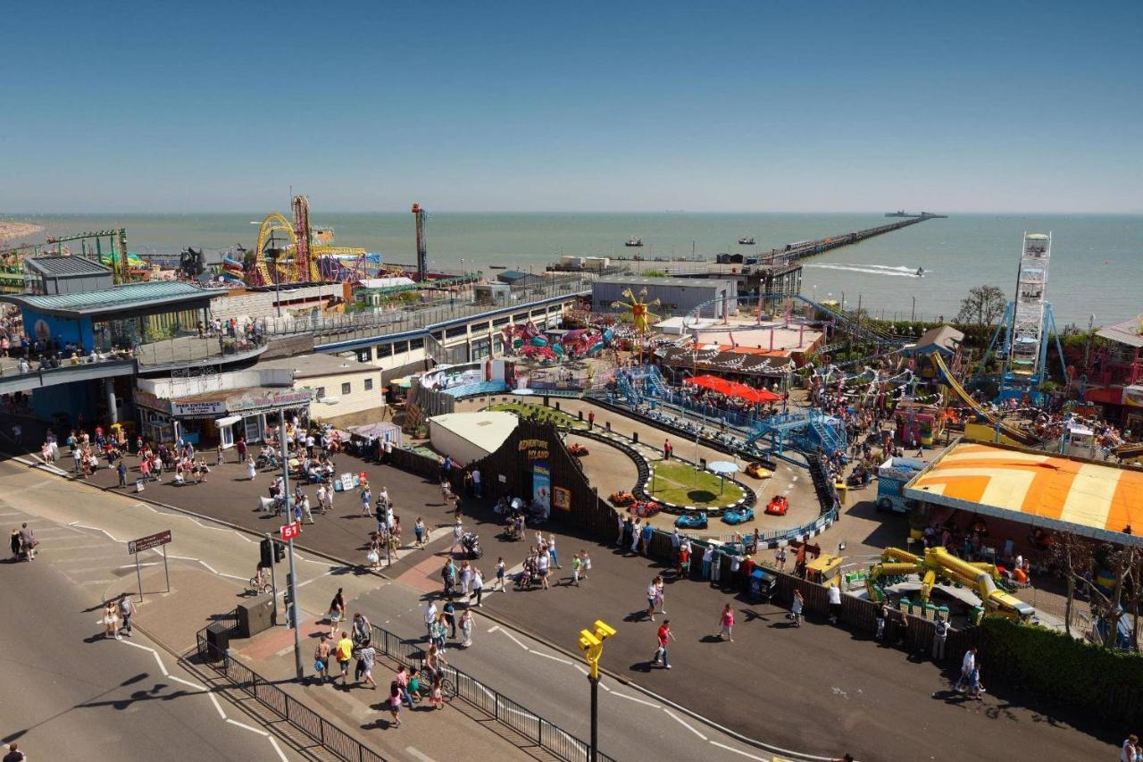 Seafront Suites - Close To Beach, Train Station & Southend Airport Southend-on-Sea Exterior photo