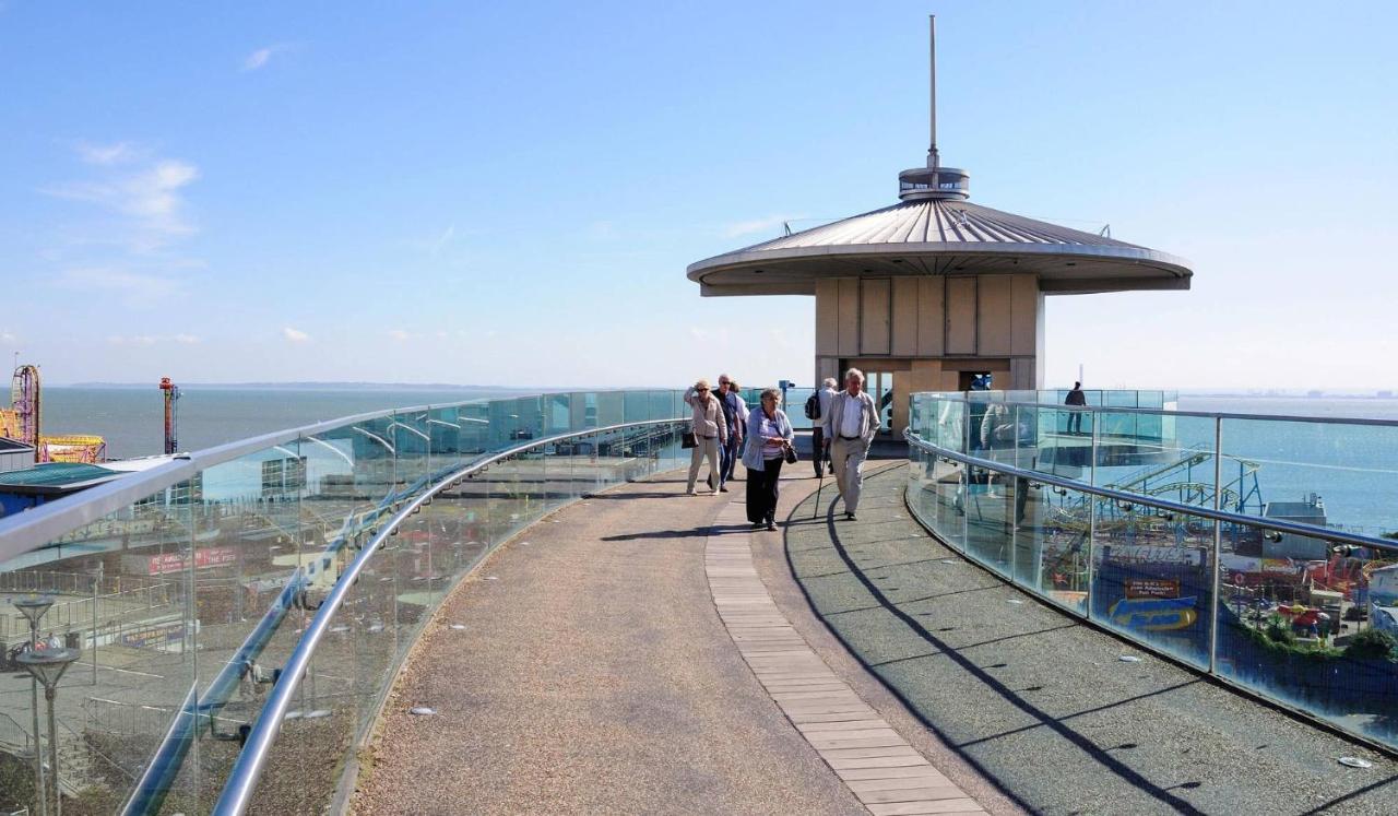 Seafront Suites - Close To Beach, Train Station & Southend Airport Southend-on-Sea Exterior photo